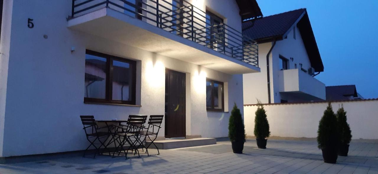 Five House